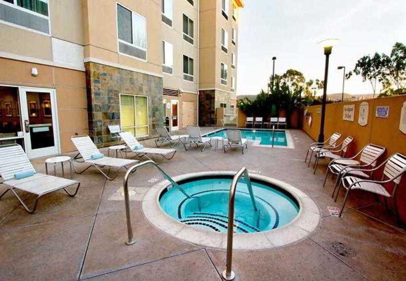 Fairfield Inn & Suites - Los Angeles West Covina Bagian luar foto