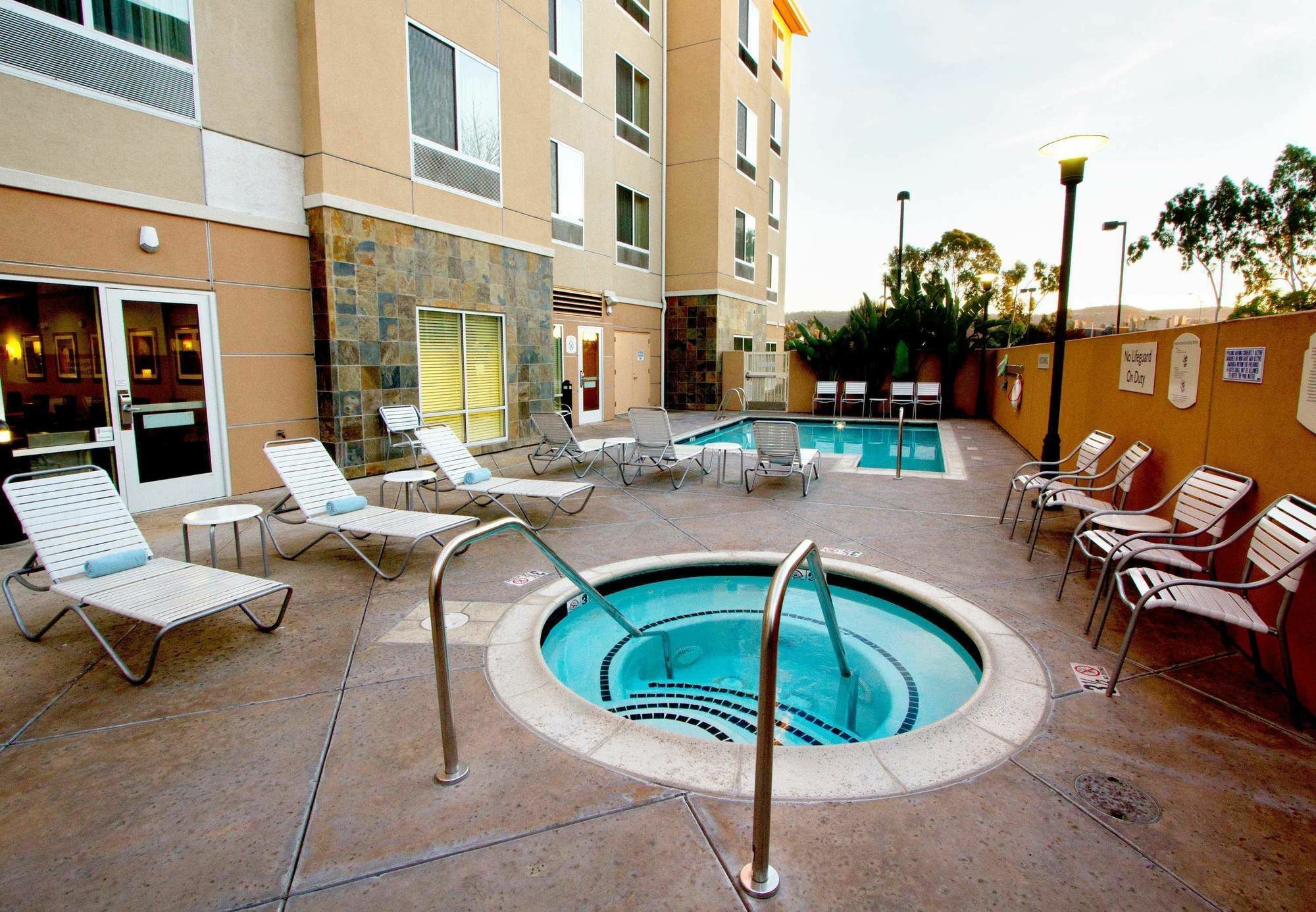 Fairfield Inn & Suites - Los Angeles West Covina Bagian luar foto